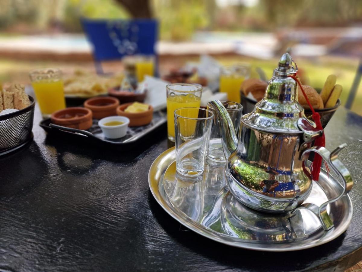 Le Domaine De Carole Marrakech Bed & Breakfast Douar Akkara Exterior photo