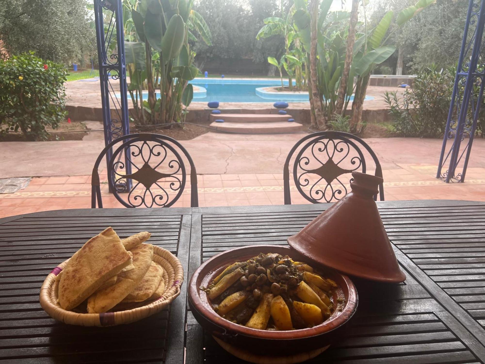 Le Domaine De Carole Marrakech Bed & Breakfast Douar Akkara Exterior photo